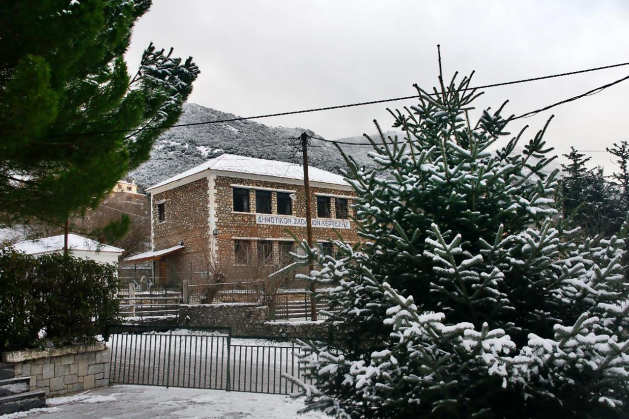 Chalet Coquelicot Kalávrita Kültér fotó